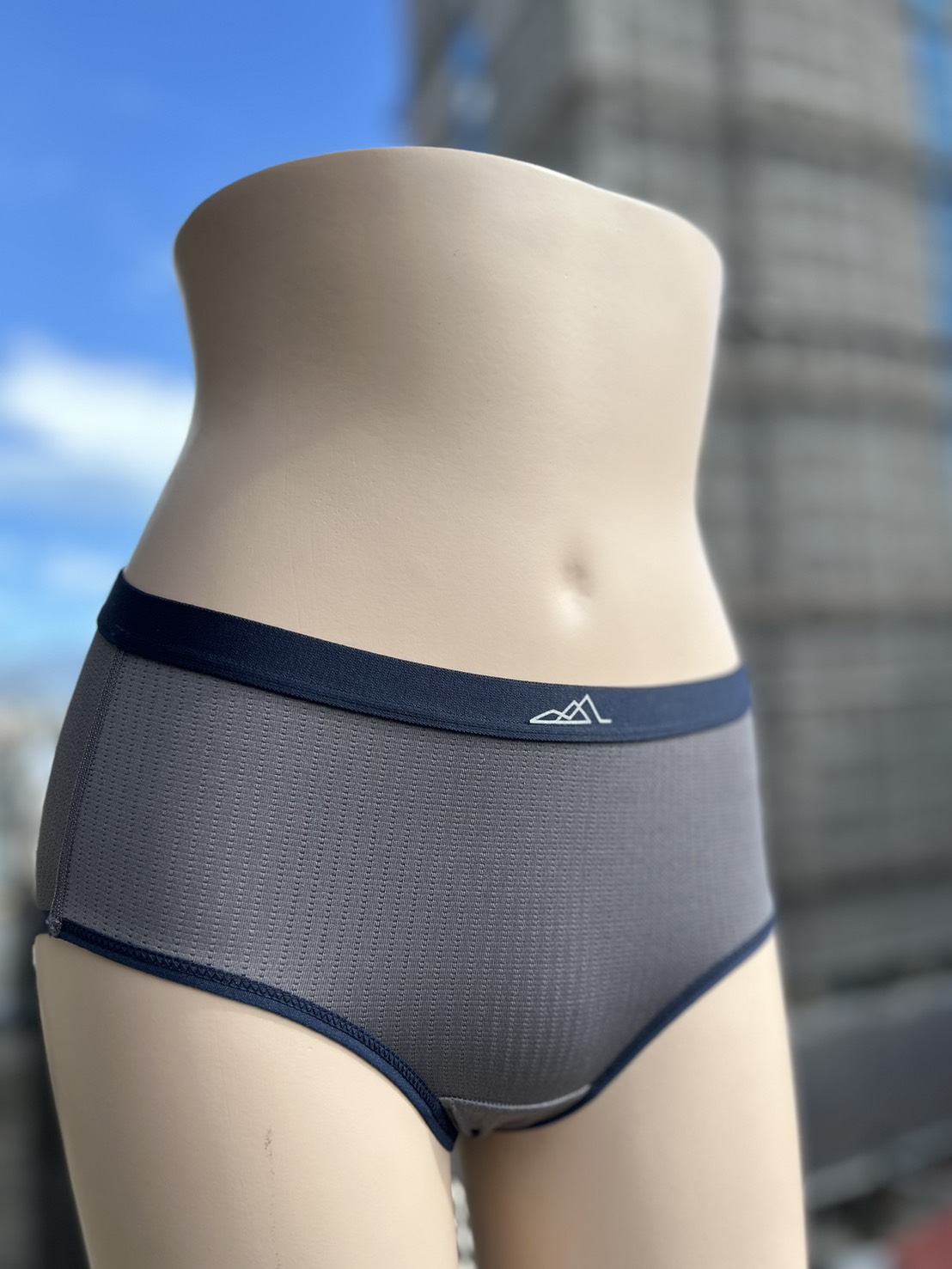 女款毛細孔排汗內褲