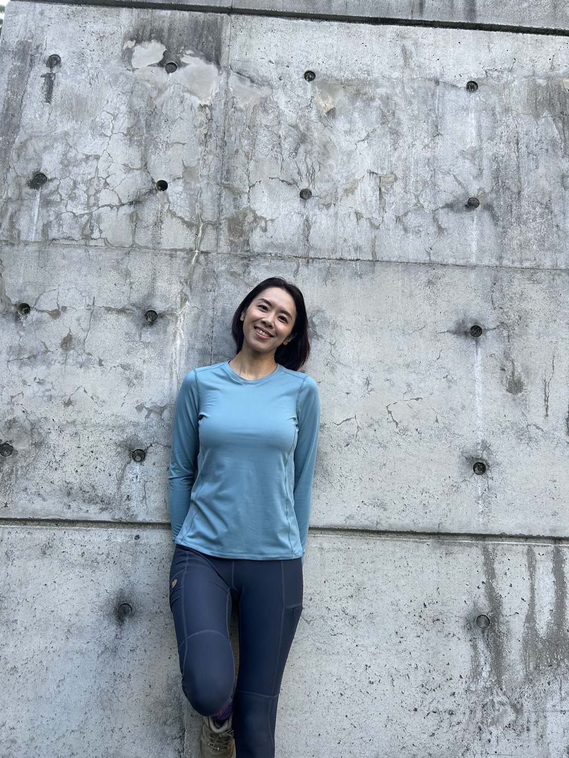 2024織宇女圓領輕刷毛排汗衣