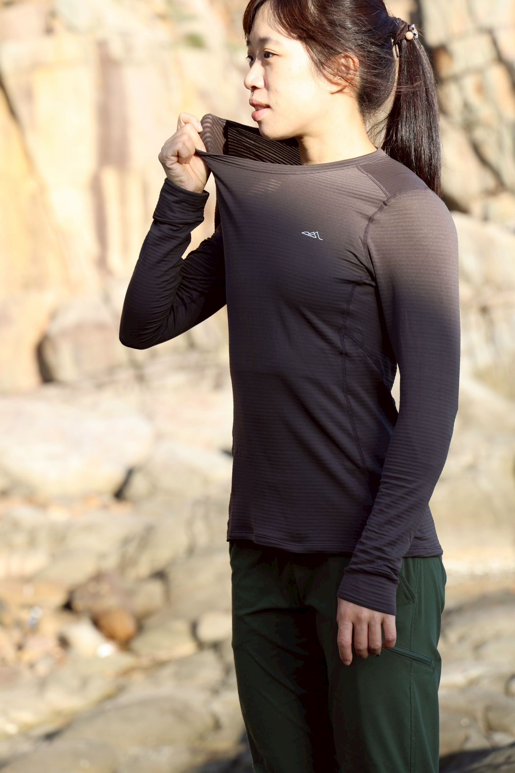 25/26斑馬無重力女圓領刷毛衣