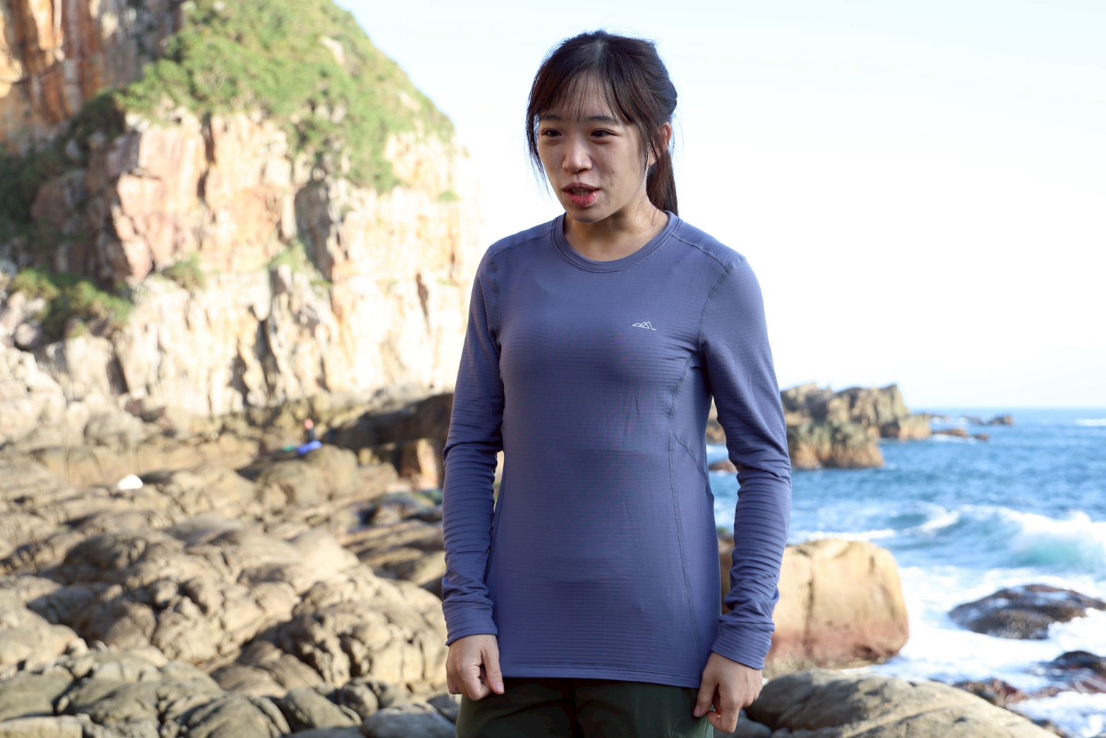 25/26斑馬無重力女圓領刷毛衣